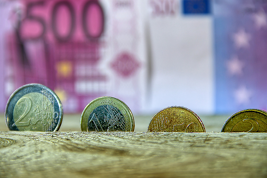 Двойно обозначаване на цените от утре. Какво трябва да знаем?