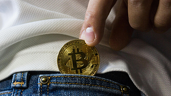 Колко души в света притежават поне по един цял биткойн? 