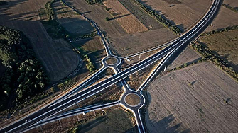 По новата отсечка на магистрала Хемус