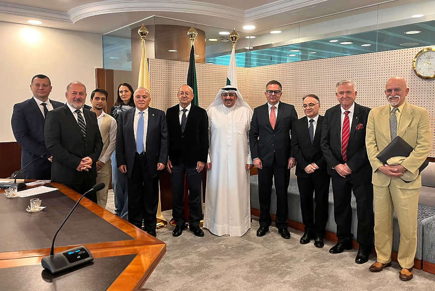 Кувейт се интересува от българските бяло сирене и розово масло