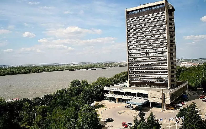 Какво спира хотел Рига в Русе да стане недвижима културна ценност?