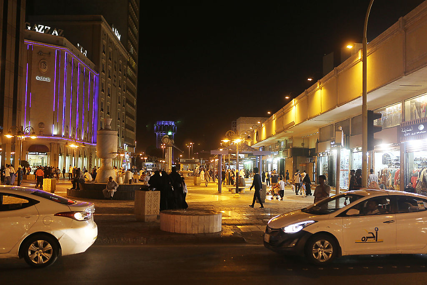 Революция: Саудитска Арабия отваря още магазини за алкохол