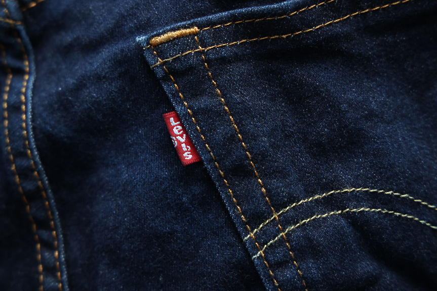 Levi's ще продава дънките си за $300 в повече магазини през 2026 г.