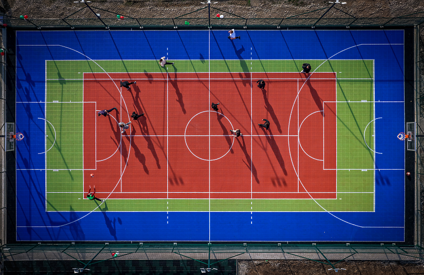 Мултифункционална спортна площадка за 170 000 лв. откриха в Нови Искър