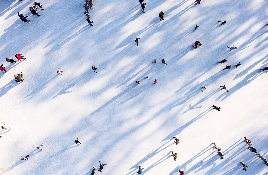 Четири ледени пързалки работят в София. Колко струват?