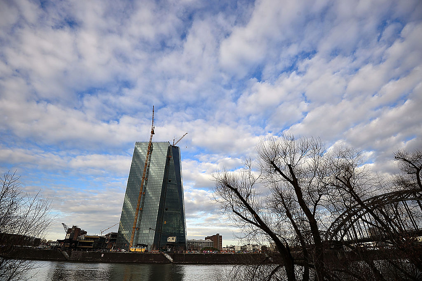 ЕЦБ: Високите оценки на активите повишават рисковете за финансовата стабилност