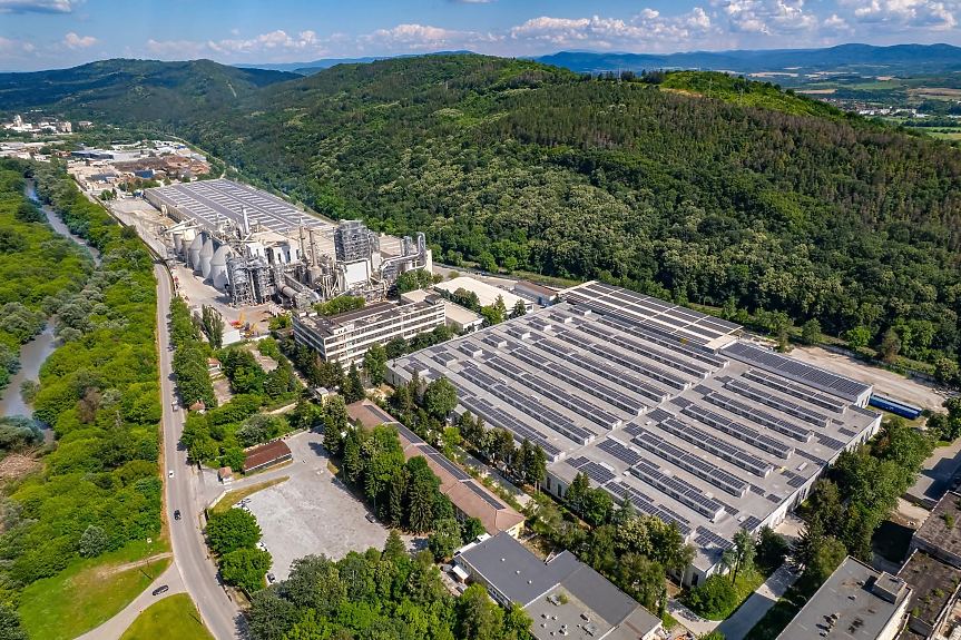 Над 1 млрд. лв. загуби за мебелния бранш, ако затворят Кроношпан във Велико Търново