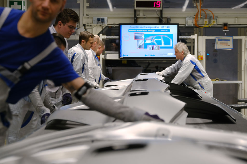 Повече от 100 000 са закритите работни места в заводите за авточасти в Европа