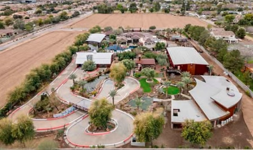 Това имение за $20 млн. разполага с картинг писта