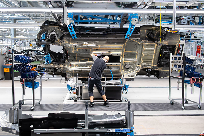 Българска фирма ще прави електрически автомобили в Египет