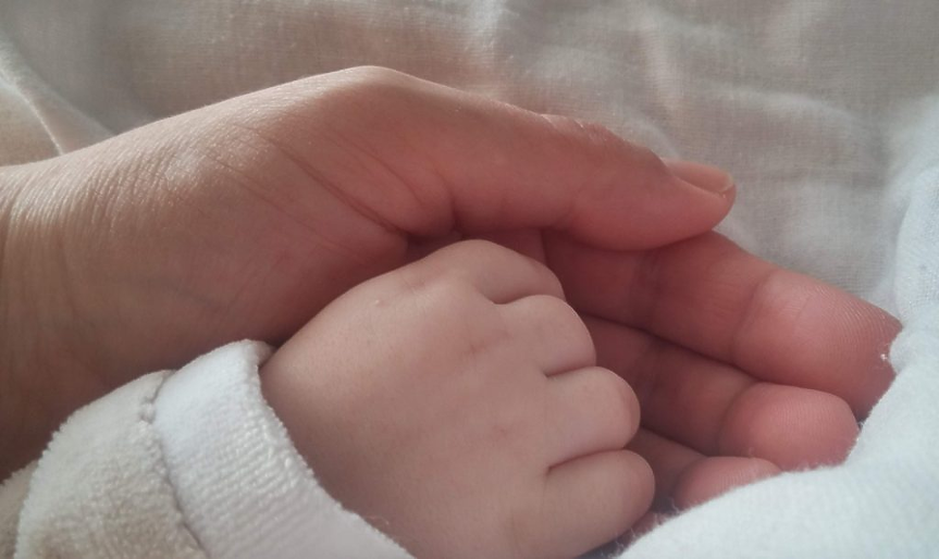 Несебър изплати по 2000 лв. на родителите на 212 бебета