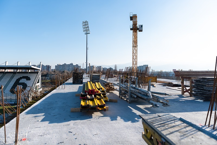 Старозагорска фирма изгражда новото осветление на пловдивския стадион 