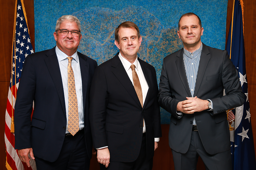 Свързани с Тръмп лица водят преговори за тръбопровод за $200 млн. на Балканите