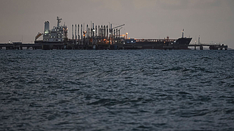 В сделка с Вашингтон: Венецуела ще изнесе петрол за САЩ за $2 млрд.