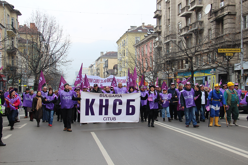 КНСБ на 36 години: Равносметка за доходите, трудовите права и пътя към еврозоната