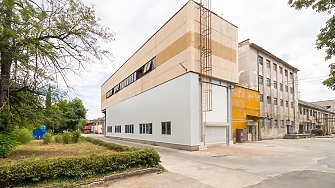 След десетилетия работа: Пазарджишкият производител на акумулатори Елхим-Искра затваря