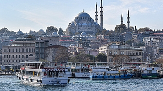 България сред двигателите на 3% скок в туризма на Турция