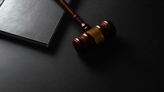 Обвиниха в съда Instagram и YouTube в създаване на „машини за пристрастяване“ 