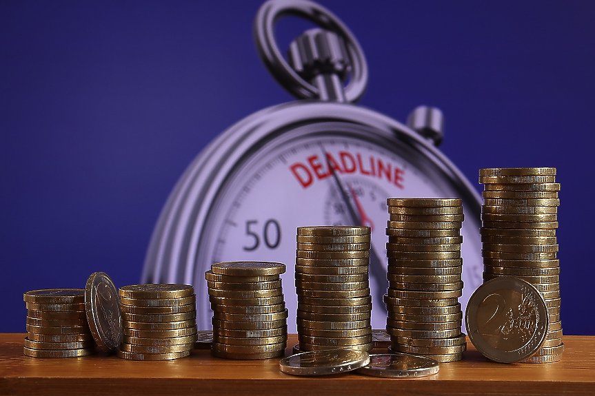 Какъв е бил средният осигурителен доход за декември 2025 г.?