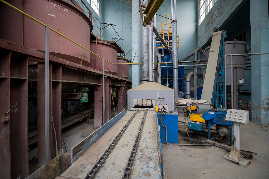 Фабриката на Елхим-Искра; ©Елхим-Искра