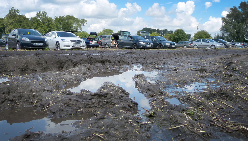 Калните точки на София: Ще станат ли паркинги 11 нерегламентирани зони за паркиране? 