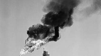 Заради нападение с дрон: Саудитска Арабия затвори една от най-големите си рафинерии