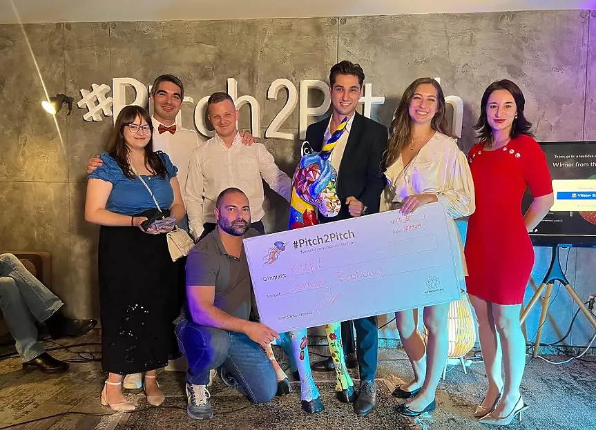 Умна каишка за котки спечели състезание за иновации