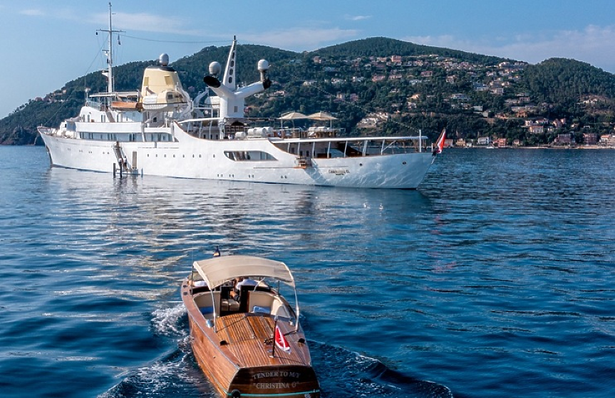 Продават първата суперяхта в света за над €50 млн. (снимки)