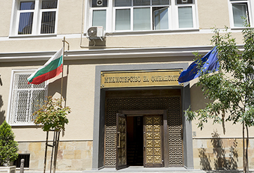 Държавата няма да вдига тол таксите от 1 април?