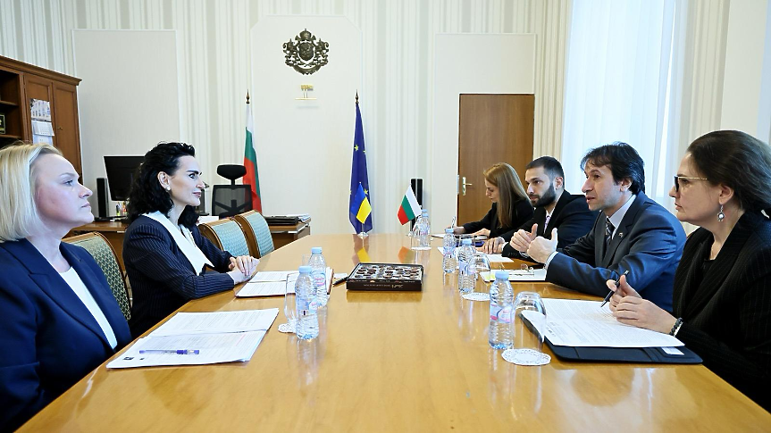 Среща между министъра на транспорта и съобщенията Корман Исмаилов и посланика на Украйна у нас Н.пр. Олеся Илашчук; ©МТС