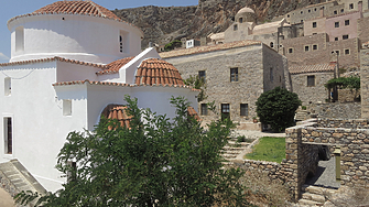 Монимвасия: Гръцкия град със замъци, където Великден е митично преживяване