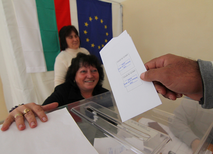  Коя е печатницата на хартиените бюлетини за близо 1 млн. евро? 