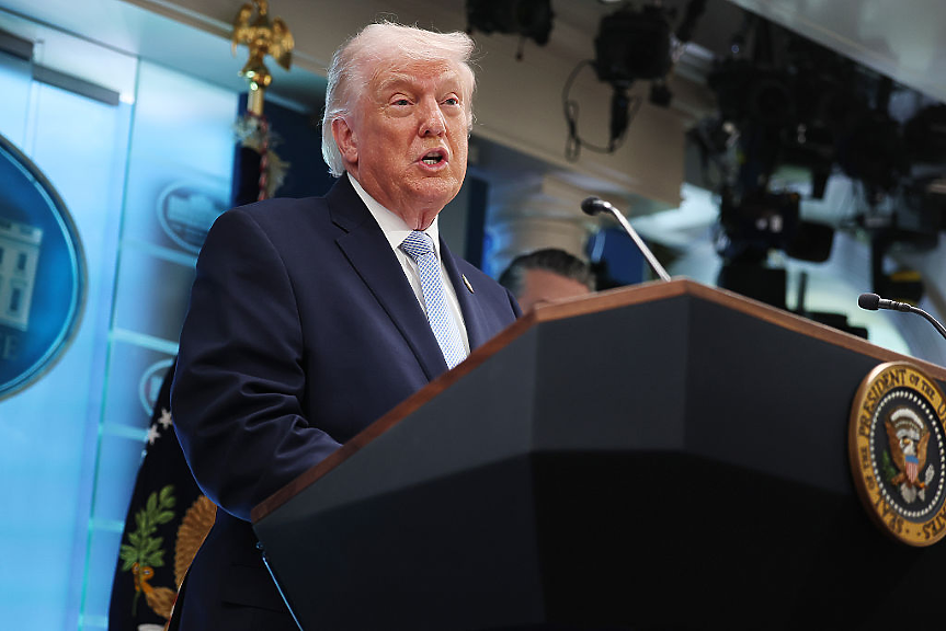 Лошо управлявано парче лед: Тръмп отново се прицели в Гренландия