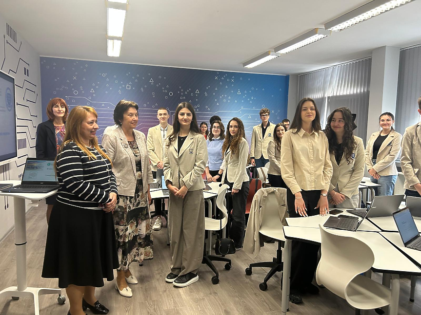 Първата у нас училищна лаборатория за изкуствен интелект отвори врати&nbsp;във Втора АЕГ „Томас Джеферсън“ в София
