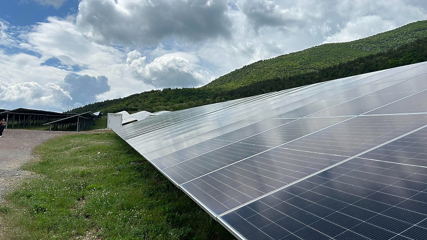 Нов соларен парк край Мъглиж с мощност 161 MW ще захранва 65 000 домакинства; ©Darik Business Review