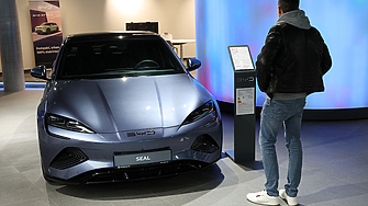 Шеф на BYD: Можем да отнемем короната на Toyota и без щатския пазар