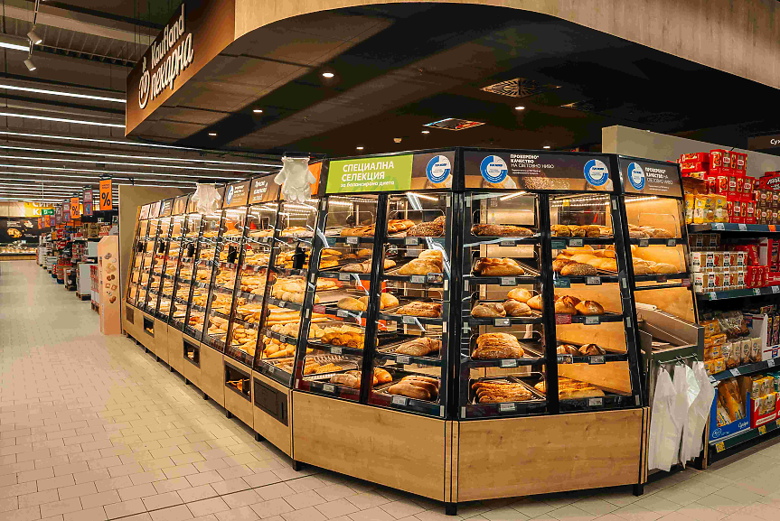 Kaufland България инвестира 2.5 млн. евро в пълното обновяване на своя хипермаркет на ул. „Гренадерска“ в Плевен; ©Kaufland България