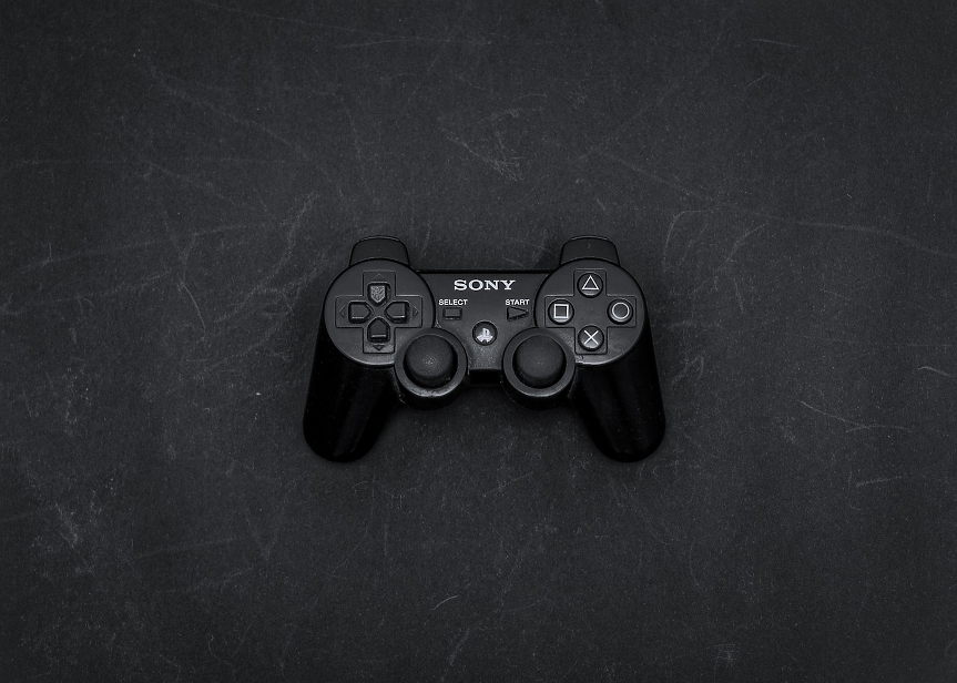 Краят на една ера: Sony спира да прави игри за PlayStation на дискове