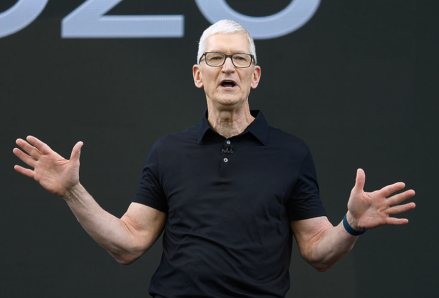 Поскъпват ли iPhone-ите? Тим Кук призна, че увеличението на цените е неизбежно