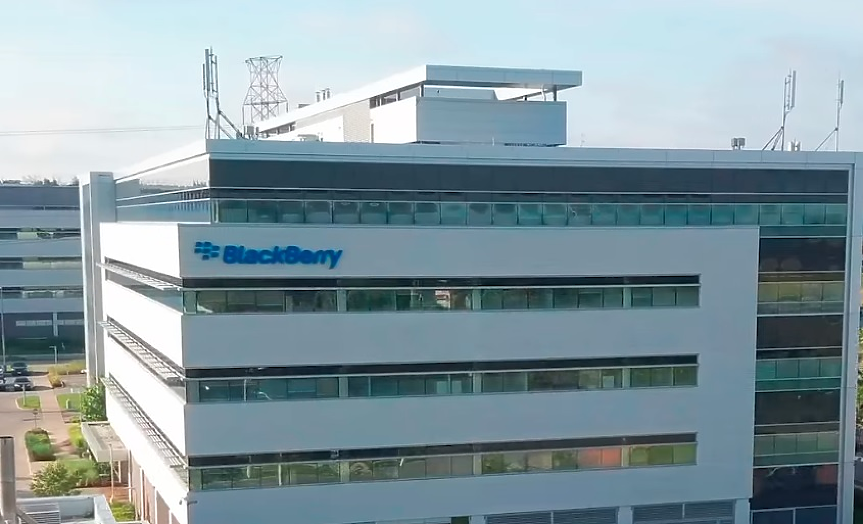 Завръщането на BlackBerry: От телефонен динозавър до технологичен шампион