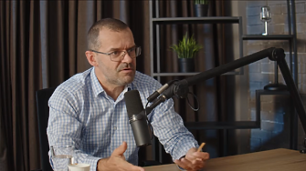 Боян Рашев: Златото е скъпо, акциите падат, а минните компании сякаш вадят пари от земята