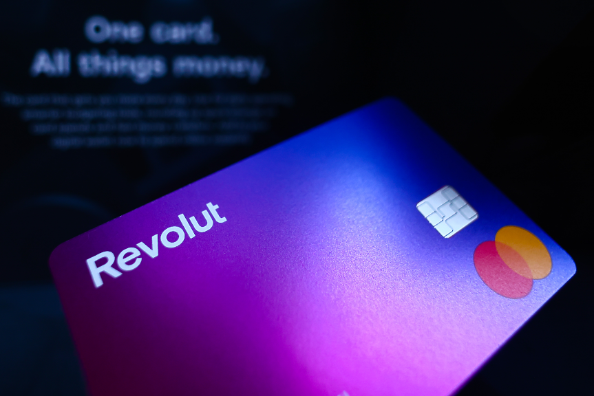 НОИ вече може да превежда обезщетения по Revolut