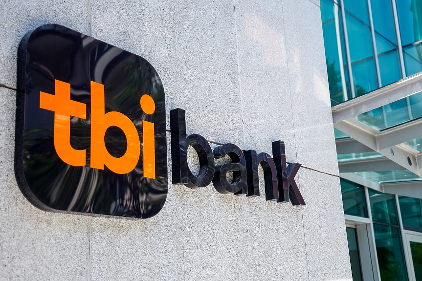 tbi bank с по-висок кредитен рейтинг и позитивна перспектива от БАКР