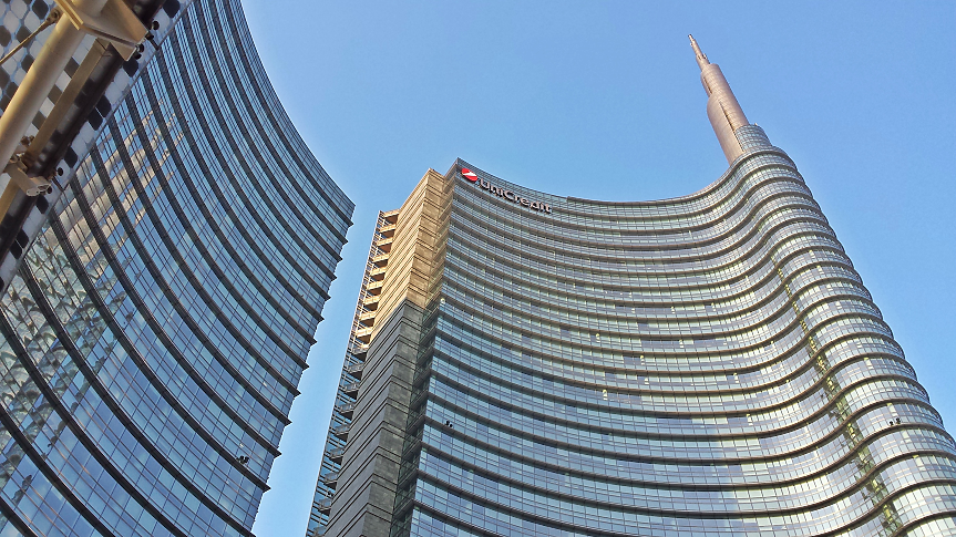UniCredit с рекордно първо полугодие, очаква над 11 млрд. евро печалба за 2026 г.  