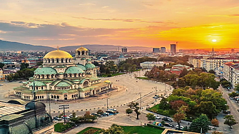 Над 40 електромобила и автономен автобус на Green & Mobility Expo в София