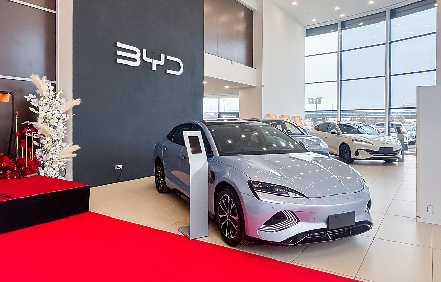 След над 1200 продажби у нас: BYD откри шоурум и сервиз във Варна