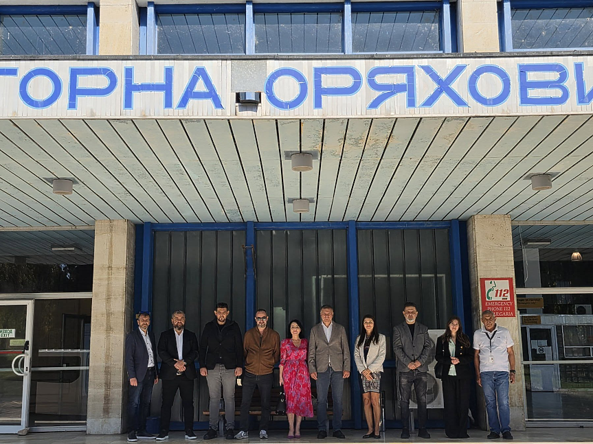 Летище Горна Оряховица 