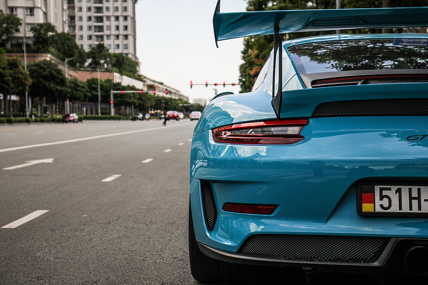 Porsche вдига цените: Най-скъпите модели ще надхвърлят 330 000 евро до 2030 г.