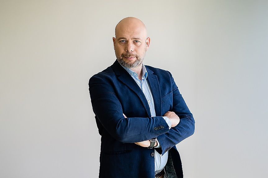 Schneider Electric отправя търгово предложение за Shelly Group при 70 евро на акция