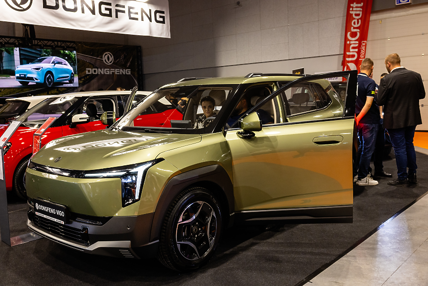 Dongfeng с премиера на два нови модела в София
